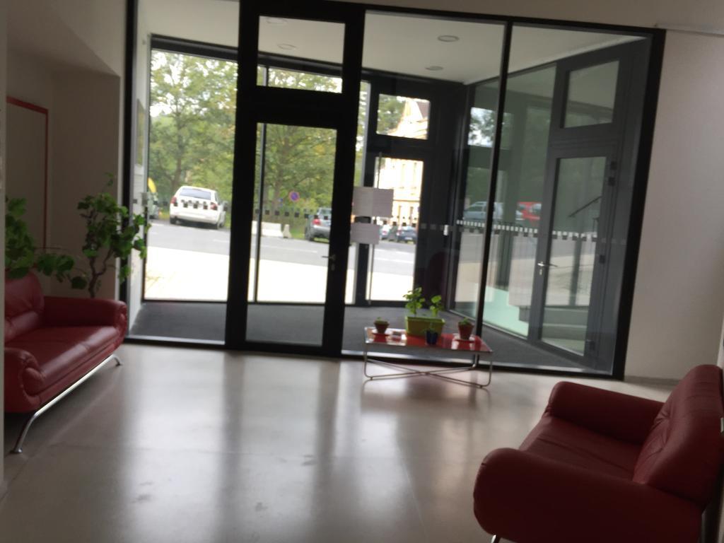 Triplex Residence, Lux-Appartment In The Central Part การ์โลวีวารี ภายนอก รูปภาพ