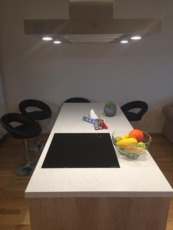 Triplex Residence, Lux-Appartment In The Central Part การ์โลวีวารี ภายนอก รูปภาพ